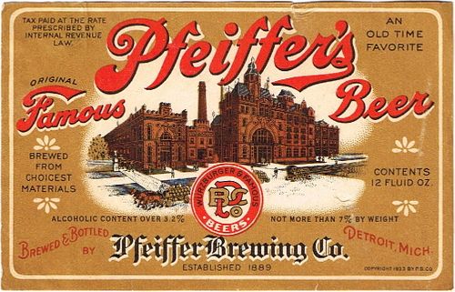 1935 Pfeiffer Famous Beer 12oz Label CS47-10v Detroit