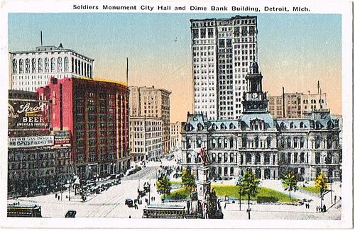 1910 Street Scene Post Card Detroit