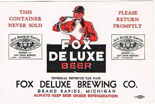 1945 Fox De Luxe Beer 32oz One Quart Label CS58-19V Grand Rapids