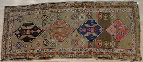 Serab style carpet, ca. 1920, 10' x 4'.