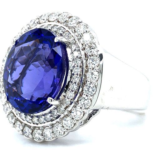 Luxury Tanzanite and Concentric Diamond Halo Ring