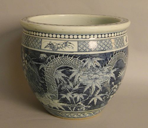 Chinese export porcelain jardinière, early 20th c.