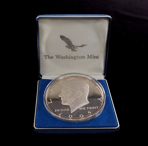 Washington Mint 1995 Kennedy Mint Half Lb. Silver