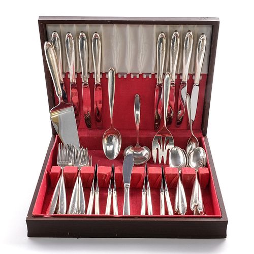 Lunt Silver Raindrop Flatware Collection