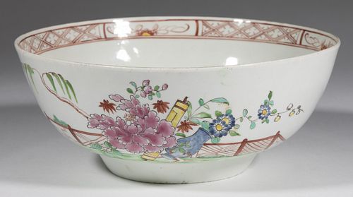ENGLISH HAND-PAINTED CHINOISERIE MOTIF CERAMIC SMALL PUNCH BOWL