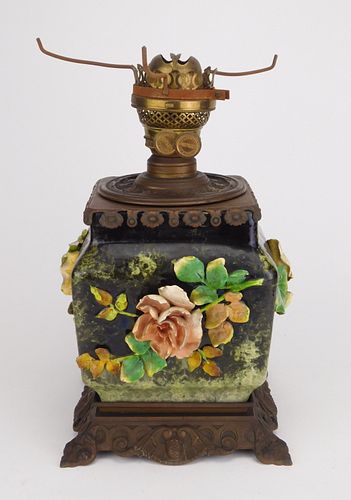 Victorian porcelain oil lamp