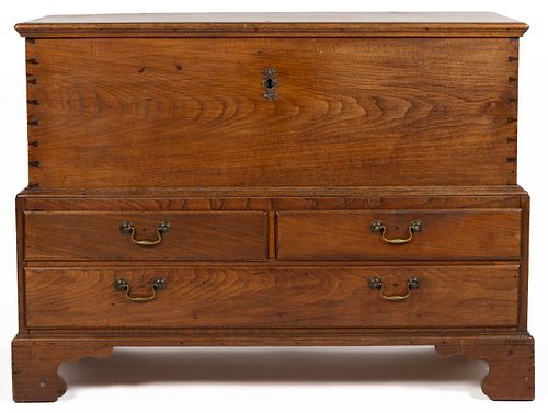 RARE VIRGINIA CHIPPENDALE WALNUT BLANKET CHEST ON CHEST