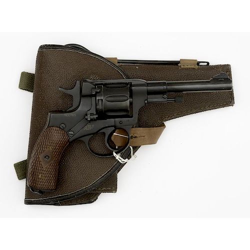 **Russian Nagant M95 Revolver and Holster with Laynard
