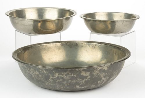 UNMARKED AMERICAN / ENGLISH PEWTER BASINS, LOT OF THREE