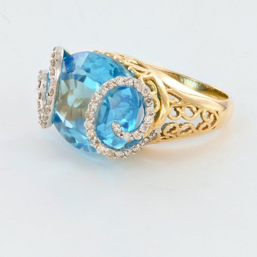 14K Yellow Gold Diamonds and Blue Topaz Cocktail Ring