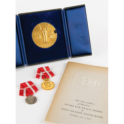 Niels Bohr&#39;s Gold 1957 &#39;Atoms for Peace&#39; Award and (2) Danish Medals