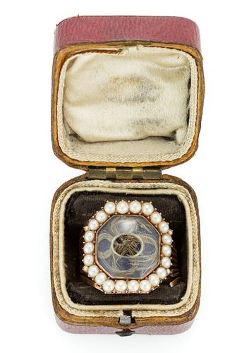 HYSLOP FAMILY BOSTON, MASSACHUSETTS GEORGIAN ROSE GOLD, HAIR-WORK, AND PEARL MOURNING RING 