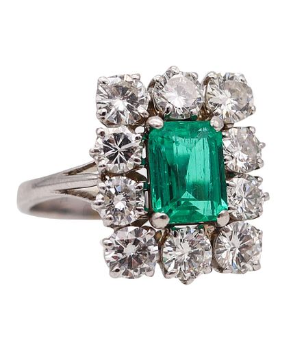 GIA Colombian Emerald & Diamonds 18k Gold Cocktail Ring