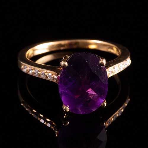 18 Kt. Gold Amethyst & Diamond Ring