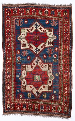 Antique Kazak Rug: 4'10'' x 7'6'' (147 x 229 cm)