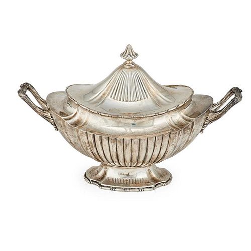 REED AND BARTON STERLING SILVER COVERED TUREEN