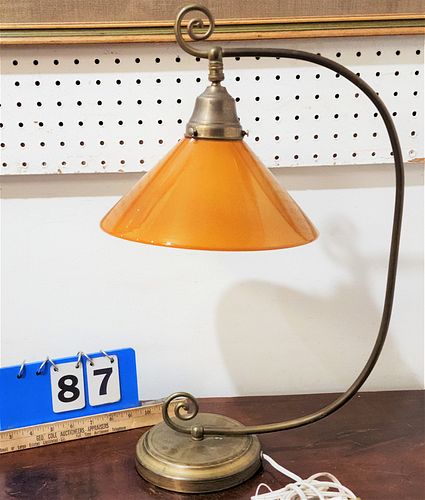 BRASS TABLE LAMP W/AMBER GLASS SHADE 21-1/2"