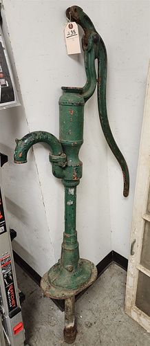 THE F.E. MEYERS AND BROS CO CAST IRON WATER PUMP 40"