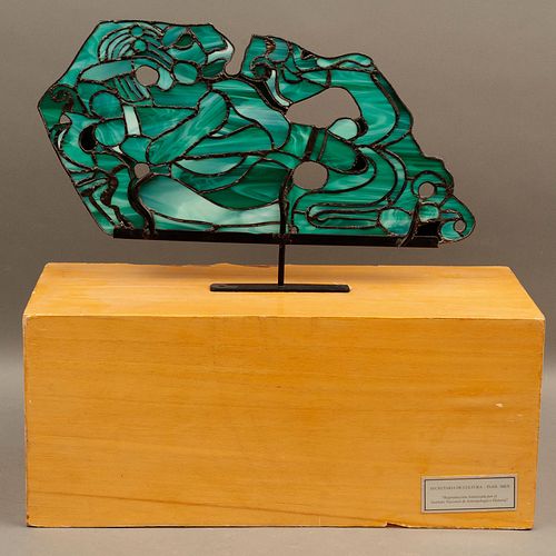 GUADALUPE ROMERO VARGAS (MÉXICO, 1974 - ). DULCE. Cristal templado, laminado en frío y pulido al alto brillo. 50 x 53 x 21 cm.