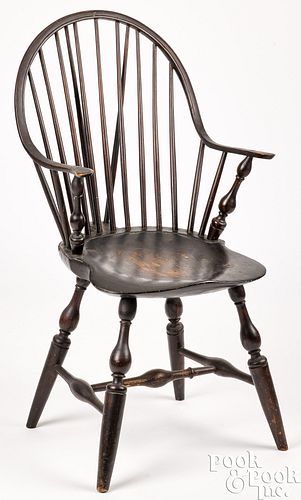 Continuous arm braceback Windsor chair, ca. 1790