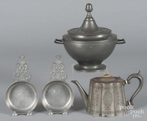 Four Continental pewter articles.