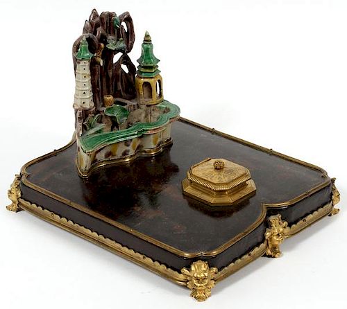 CHINESE PORCELAIN INKWELL AND STAND 19TH C.