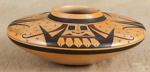 Dianna Tahbo, Native American Indian pottery bowl, signed and dated 1991, 5'' h., 12'' dia.