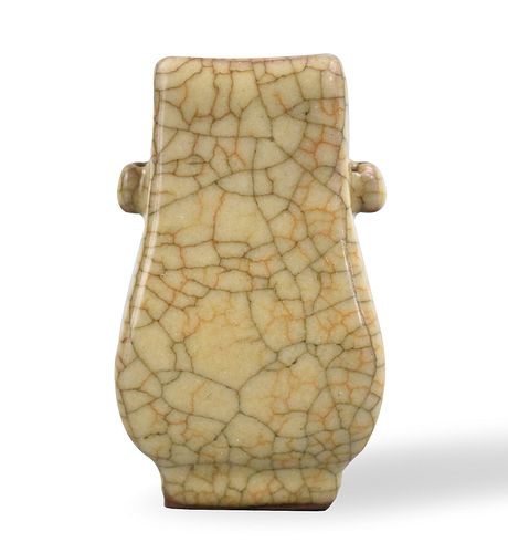 Chinese Ge Glazed Crackle Vase, Ming Dynasty