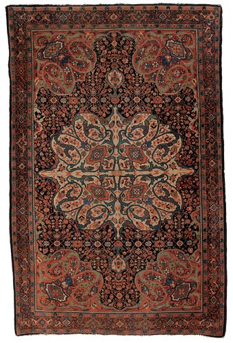 Ferrahan carpet, ca. 1900, with a central ivory me