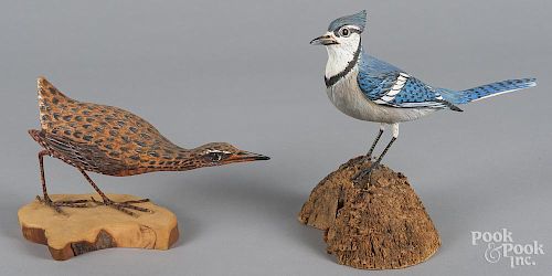 Two carved and painted birds, by William Weidemann, 6'' h. and 8 1/2'' h.
