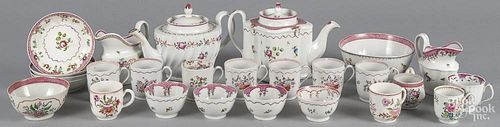 Assembled porcelain tea service, probably Lowestoft, late 18th c., twenty-six pieces.