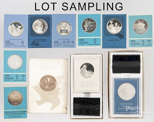Sixteen Franklin Mint collector's coins and medals, including Eyewitness medals, Apollo 14 and 15