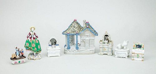 GROUP OF FIVE CONTINENTAL PORCELAIN WHIMSY BOXES AND COVERS