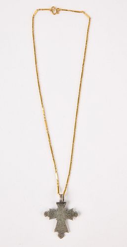 22K Yellow Gold Link Chain with Silver Pendant
