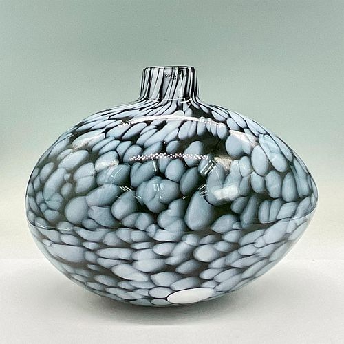 Kosta Boda Art Glass Nest Egg Vase by Ann Wahlstrom