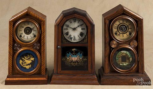 Two Doric mantel clocks, early 20th c., one Ingraham, the other unmarked, 16 1/4'' h.
