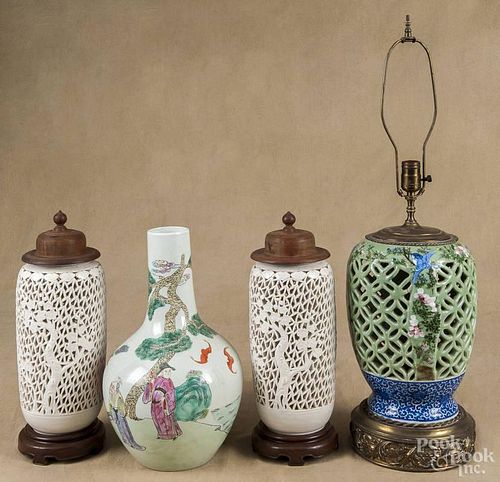 Chinese wedding lamp, 19th/20th c., together with two pierced lantern vases and a bottle vase