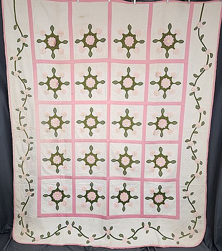 Vintage c1970 Quilt with Dimensional Flowers