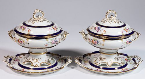 ENGLISH HAND-PAINTED PORCELAIN ROCKINGHAM-STYLE PAIR OF COVERED SAUCE TUREENS WITH STANDS