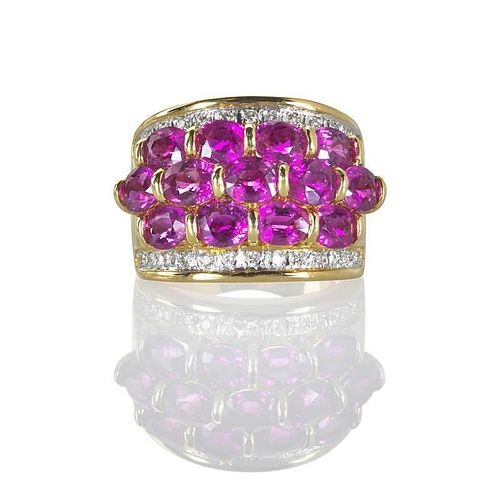 PINK SAPPHIRE, DIAMOND AND 18K YELLOW GOLD RING