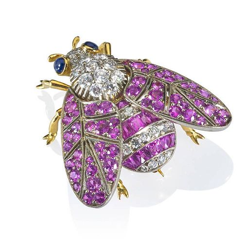 SAPPHIRE AND DIAMOND 18K GOLD INSECT BROOCH