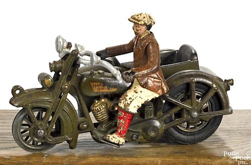 Hubley cast iron Harley Davidson motorcycle with a civilian driver and sidecar, 8 1/2'' l.