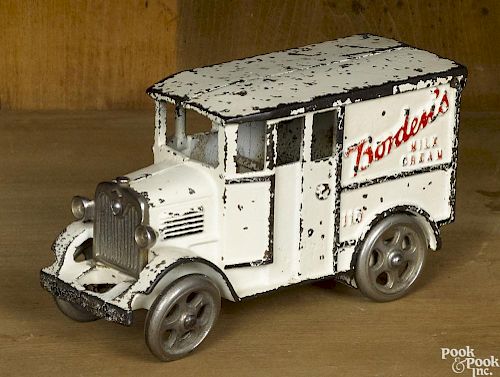 Hubley cast iron Borden's Milk Cream delivery truck, 7 1/2'' l.
