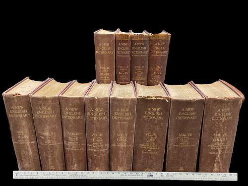 Oxford English Dictionary First Edition in 12 Volumes 1888-1928 edited by James Murray and 4 Supplements