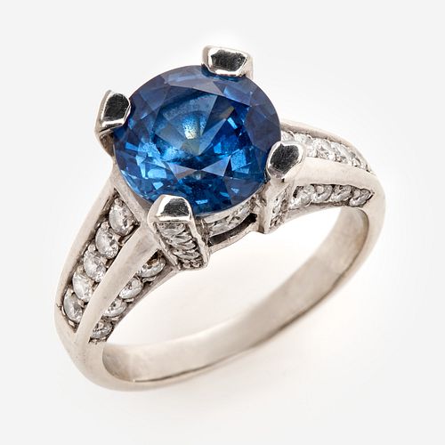 18k Cornflower Blue Sapphire Diamond Ring 