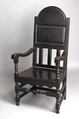 Pennsylvania walnut wainscot armchair, ca. 1720, t