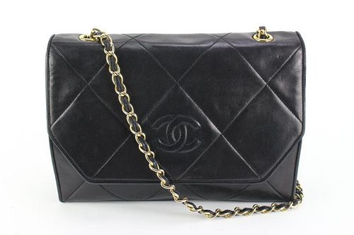  CHANEL RARE VINTAGE BLACK QUILTED LAMBSKIN 19 FLAP CROSSBODY