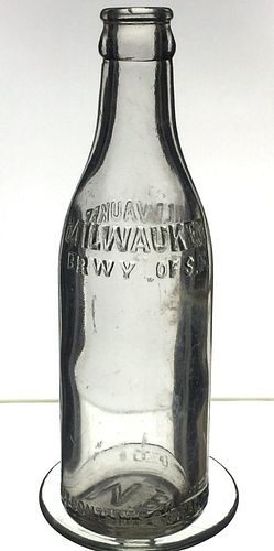 1916 Milwaukee Brewery of San Francisco Beer 6½oz Embossed Bottle San Francisco California