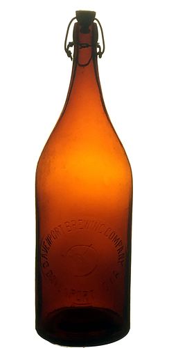 1906 Davenport Brewing Co. Beer Half Gallon Picnic Embossed Bottle Davenport Iowa