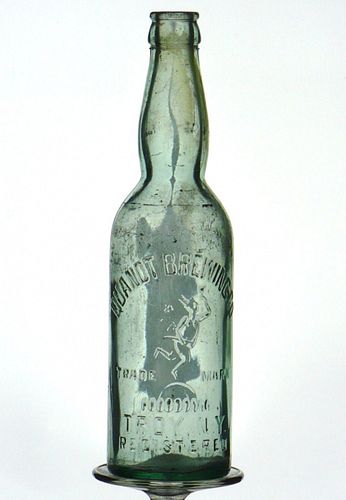 1905 Quandt Brewing Company Beer Embossed Bottle Troy New York